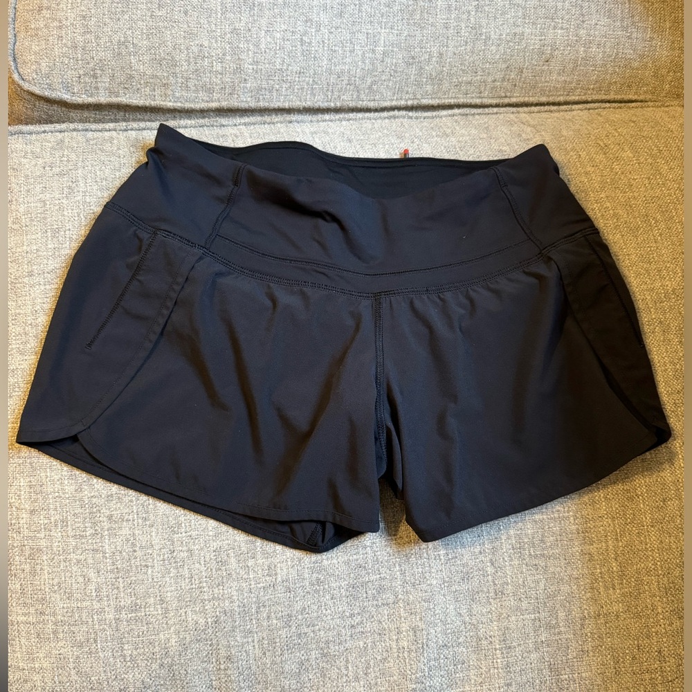 Lulu Lemon Speed Up short